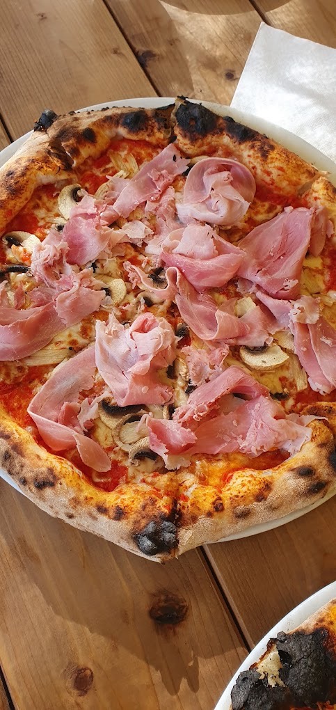 Royale – pizza artisanale Saint-Tropez